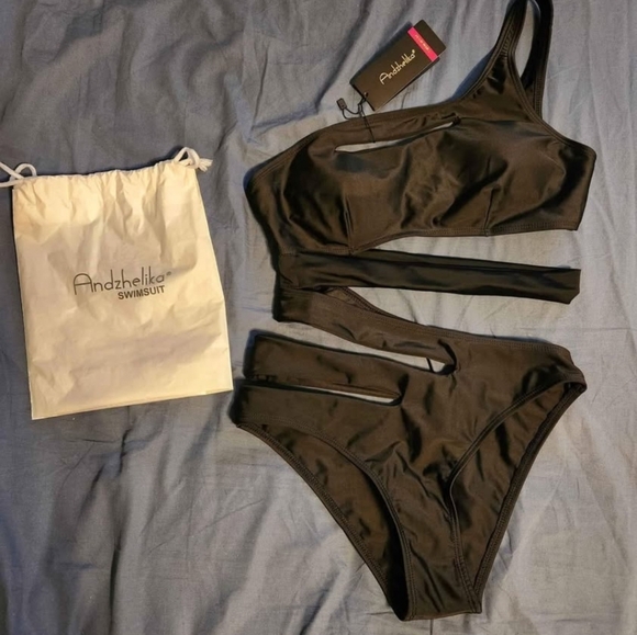 NEW! Women's One Piece Bandage Swimsuit - Picture 3 of 5